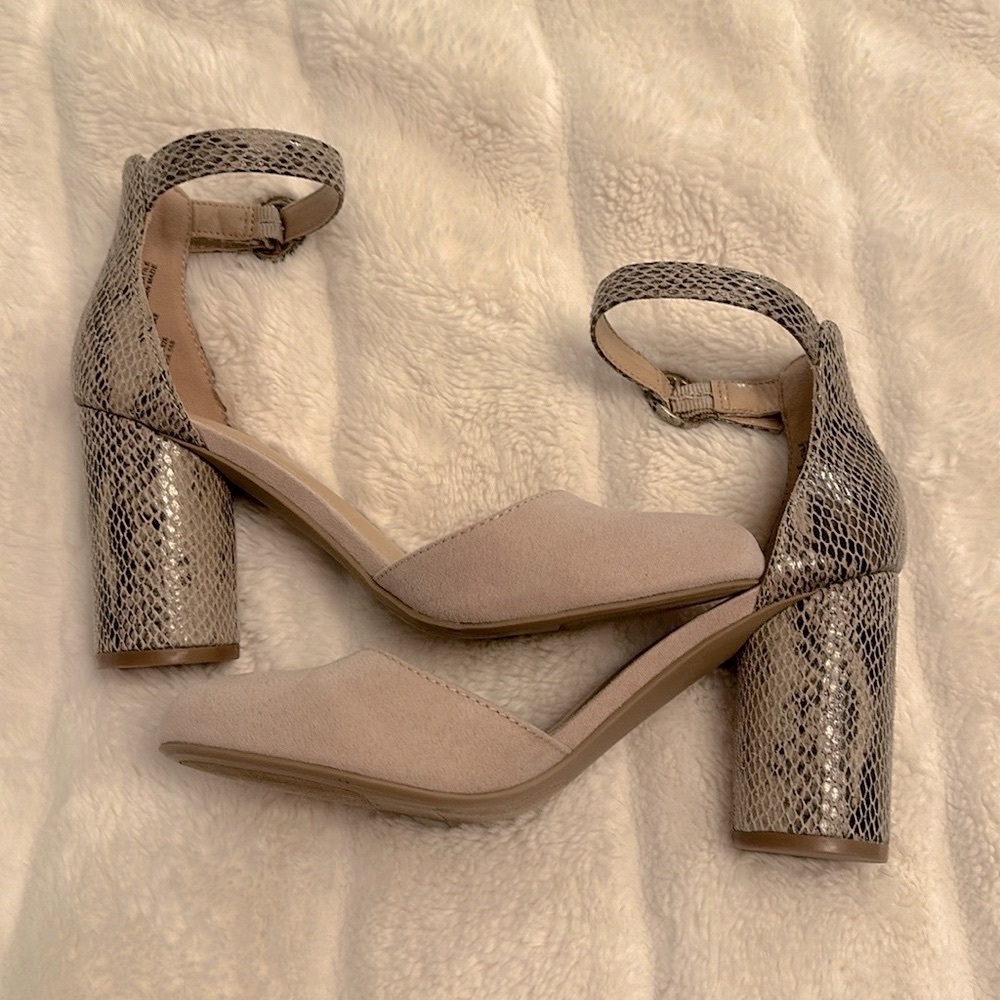 Lauren Conrad Tan Snake Print Heels